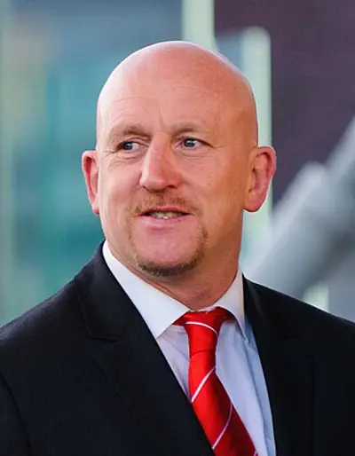 1966 shaun edwards english rugby player and coach 10 17