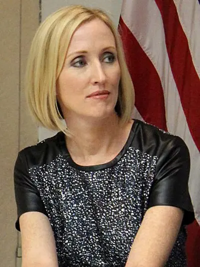 1969 janel moloney american actress 10 03