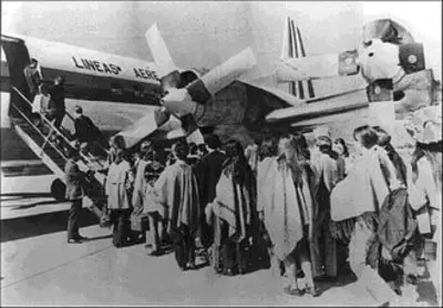 1970 lansa flight 502 crashes after takeoff from alejandro velasc 08 09