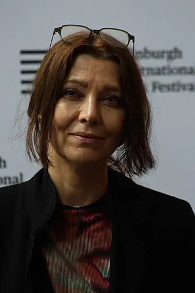 1971 elif safak french turkish journalist author and academic 10 25