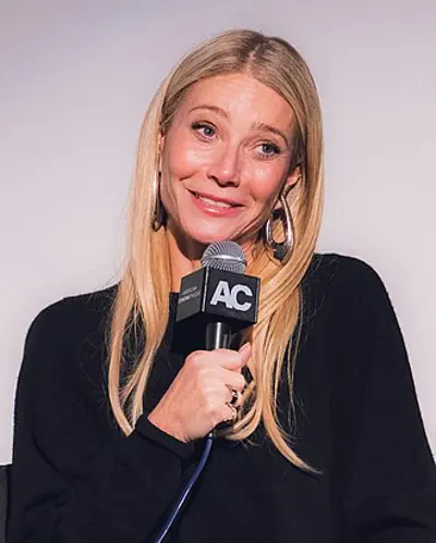 1972 gwyneth paltrow american actress blogger and businesswoma 09 27
