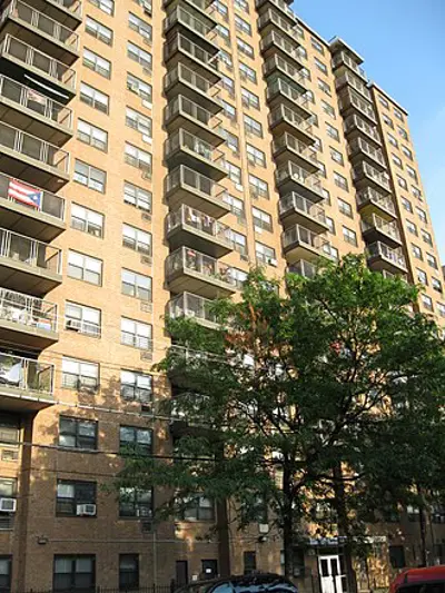 1973 at the 1520 sedgwick avenue apartment building in the bronx 08 11