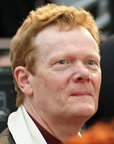 1974 philippe petit performs a high wire act between the twin tow 08 07