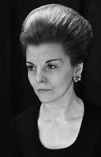 1974 vice president isabel peron assumes powers and duties as act 06 29