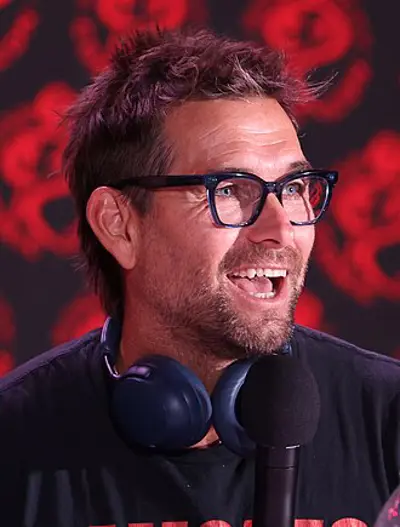 1975 antony starr new zealand actor 10 25