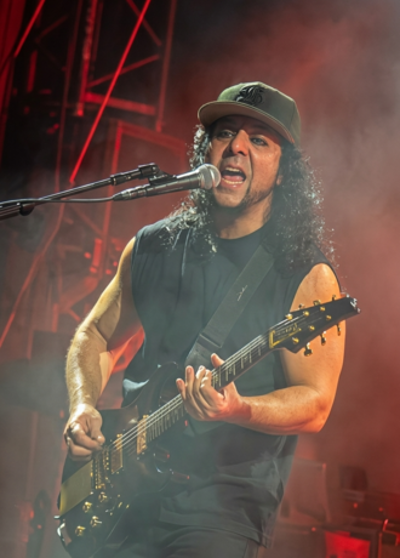 1975 daron malakian american singer songwriter guitarist and p 07 18