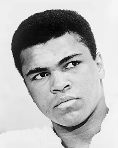 1975 in boxing muhammad ali defeated joe frazier in a match know 10 01