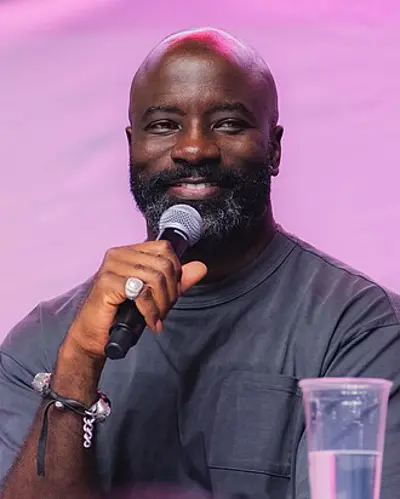 1976 mike colter american actor 08 26