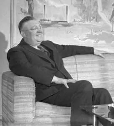 Roy Thomson, 1st Baron Thomson of Fleet, Canadian-English publisher (born 1894)