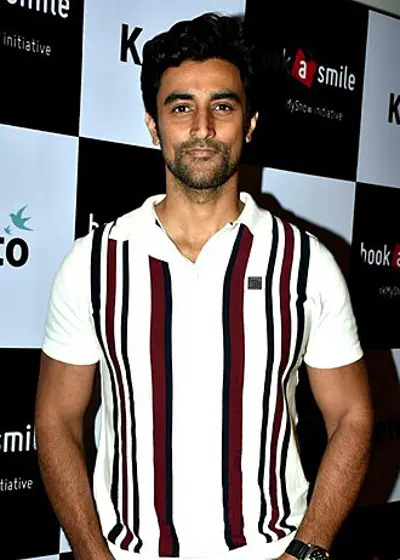 1977 kunal kapoor indian actor 10 18