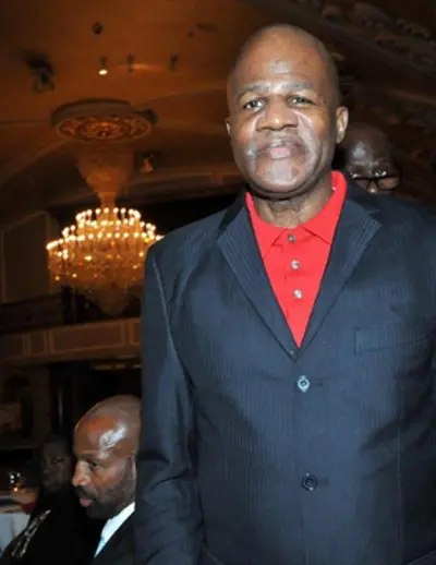 1978 while in prison for murder boxer james scott defeated eddie 10 12