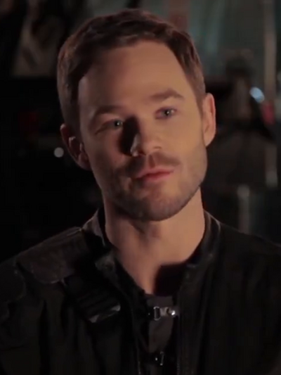 1979 aaron ashmore canadian actor 10 07