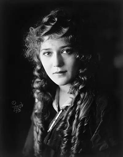1979 mary pickford canadian american actress producer and scre 05 29