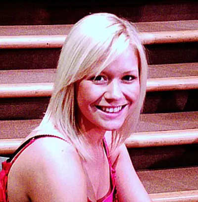 1981 suzanne shaw english actress and singer 09 29