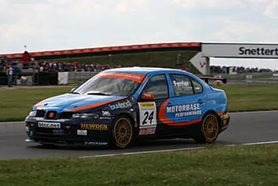 1981 tom ferrier english race car driver 11 14