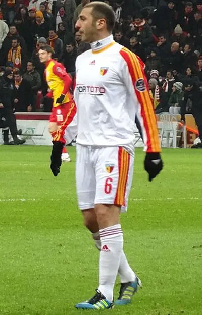 1981 zurab khizanishvili georgian footballer 10 06