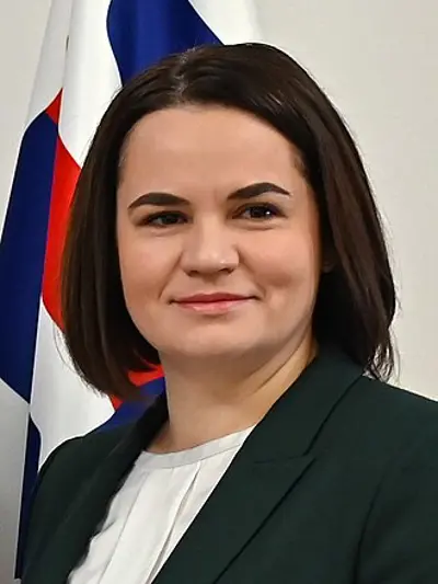 1982 sviatlana tsikhanouskaya belarusian politician 09 11