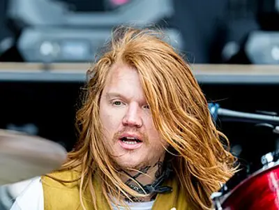1983 aaron gillespie american singer songwriter and drummer 07 18