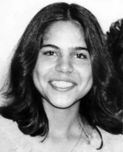 1983 mona mahmudnizhad together with nine other women of the bah 06 18