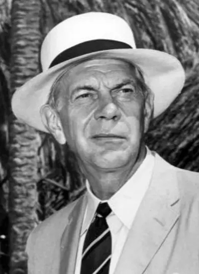 1983 raymond massey canadian american actor and screenwriter bo 07 29