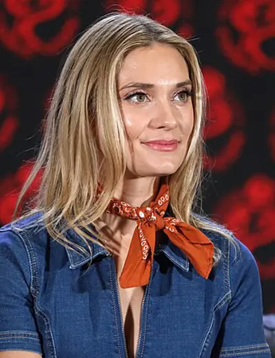 1983 spencer grammer american actress 10 09