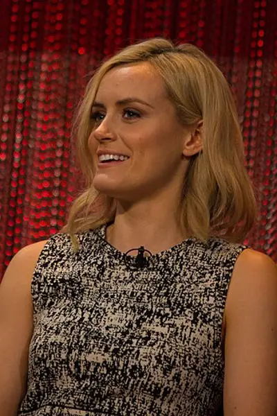 1984 taylor schilling american actress 07 27
