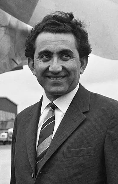 1984 tigran petrosian georgian armenian chess player born 1929 08 13