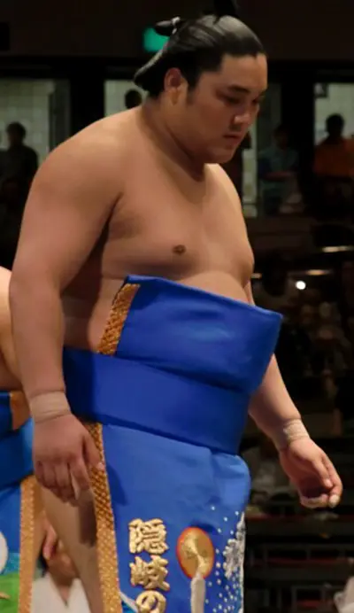 1985 okinoumi ayumi japanese sumo wrestler 07 29