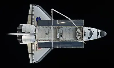 1985 the space shuttle atlantis makes its maiden flight carrying 10 03