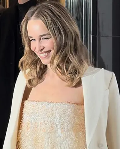 1986 emilia clarke english actress 10 23