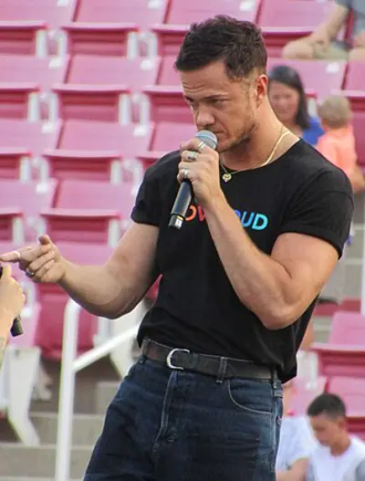 1987 dan reynolds american singer songwriter 07 14