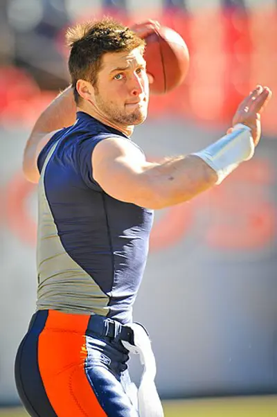 1987 tim tebow american football and baseball player and sportsc 08 14