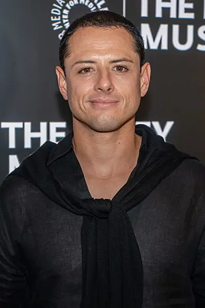 1988 javier hernandez mexican footballer 06 01