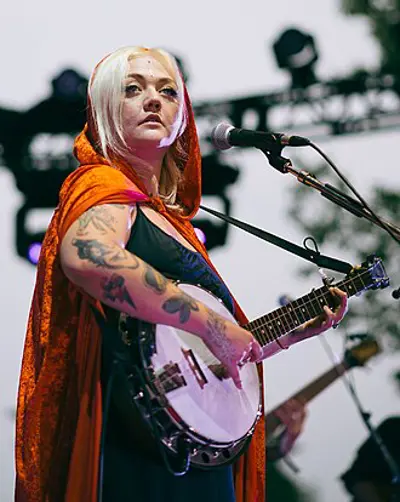 1989 elle king american singer songwriter and actress 07 03