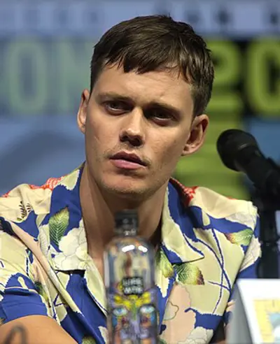 1990 bill skarsgard swedish actor 08 09