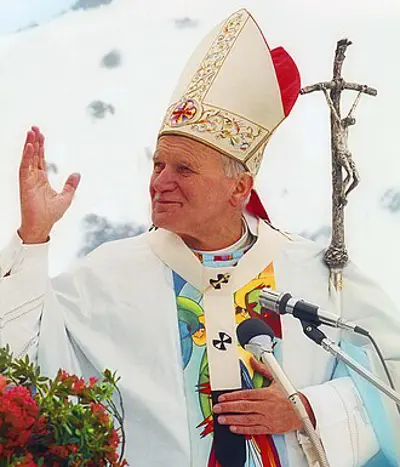 1990 pope john paul ii consecrated the basilica of our lady of pe 09 10
