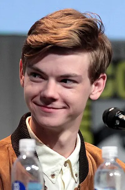 1990 thomas brodie sangster english actor 05 16