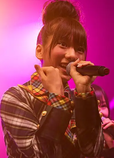1991 aki takajo japanese singer 10 03
