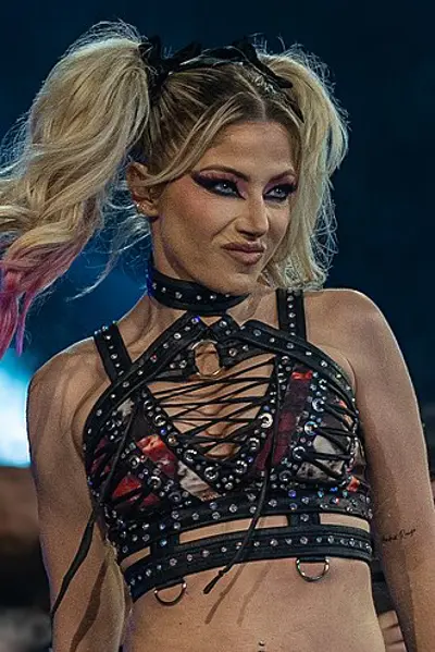1991 alexa bliss american bodybuilder and wrestler 08 09