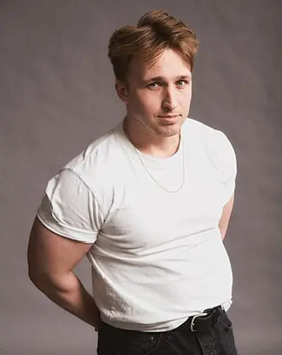 1991 shayne topp american actor and smosh cast member 09 14