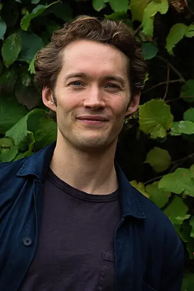 1991 toby regbo english actor 10 18