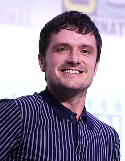 1992 josh hutcherson american actor and producer 10 12