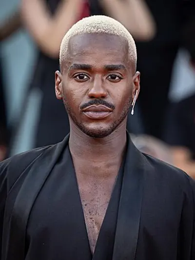 1992 ncuti gatwa rwandan scottish actor 10 15