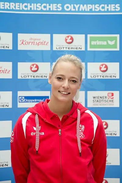 1992 nicol ruprecht austrian rhythmic gymnast 10 02