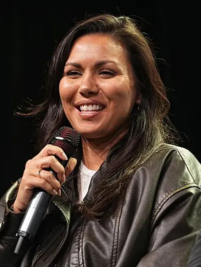 1992 olivia olson american singer and actress 05 21