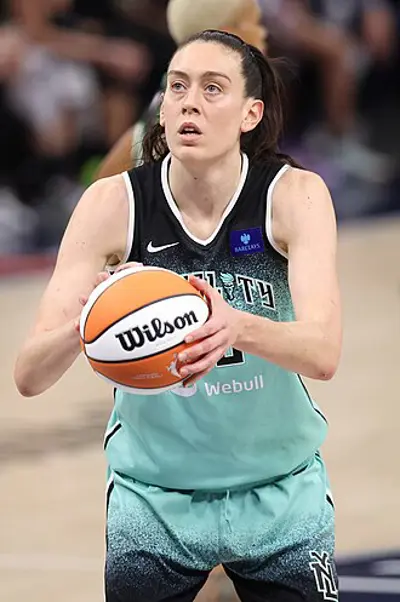 1994 breanna stewart american basketball player 08 27