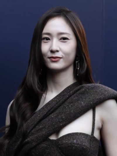 1994 krystal jung american south korean singer dancer and actr 10 24