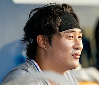 1995 ha seong kim south korean baseball player 10 17