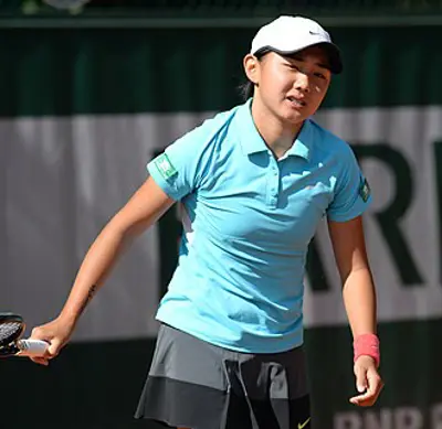 1995 victoria kan russian tennis player 08 03