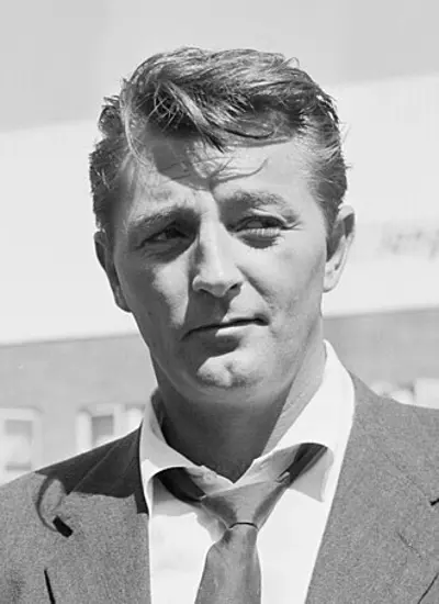 1997 robert mitchum american actor born 1917 07 01